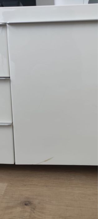 Móvel TV IKEA BESTÅ BURS – Excelente Estado com Pequenas Marcas de Uso