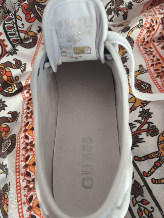 Tenis GUESS N° 39