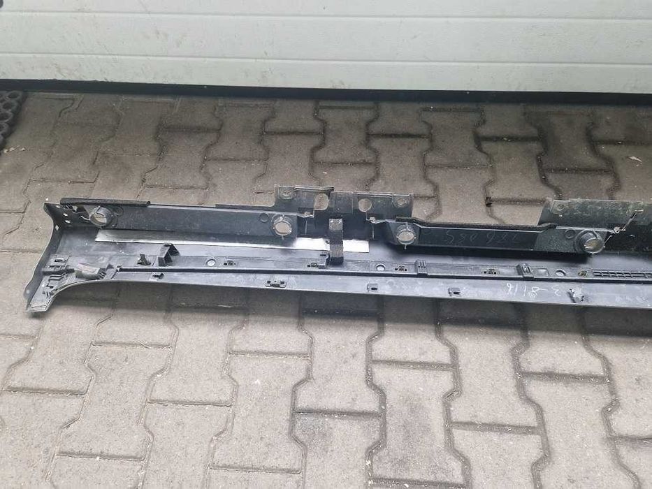 Lexus LS V 5 17r.- Listwa Progowa Prawa