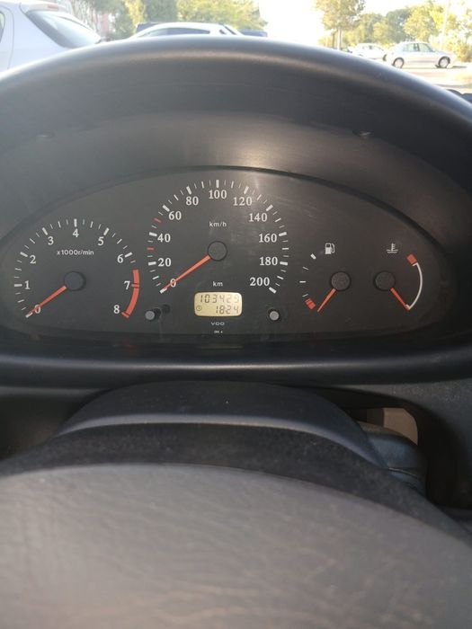 Nissan Micra 1.0 GL