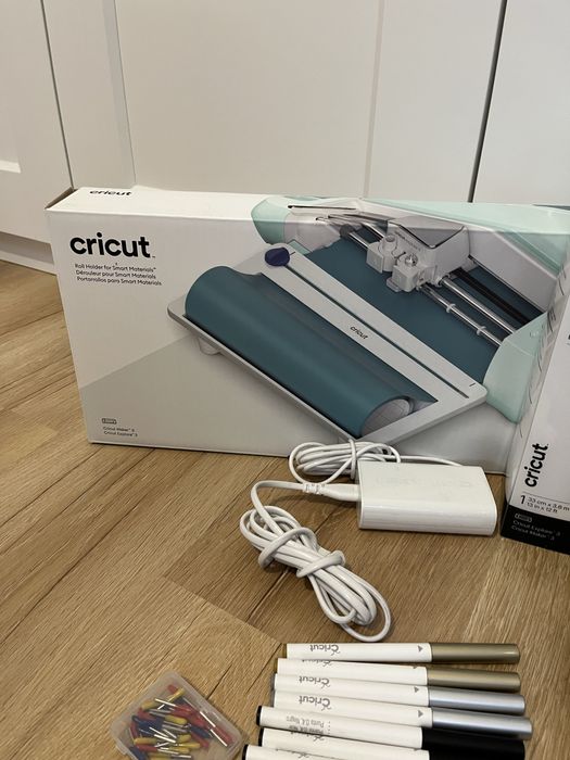 Cricut maker 3 + dodatki. Stab bardzo dobry