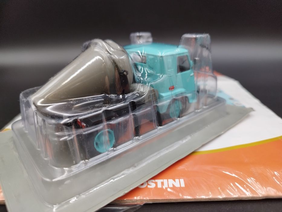 1:43 Deagistini Star 25 Betoniarka model nowy