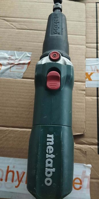 Пряма шліфмашинка Metabo GE 710 plus