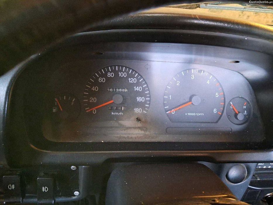 Hyundai H100 caixa aberta 2.5D