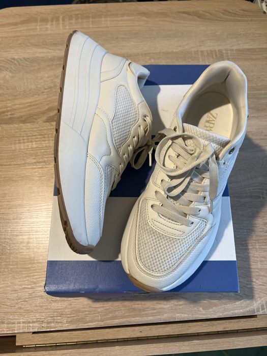 Zara кросівки розмір 42