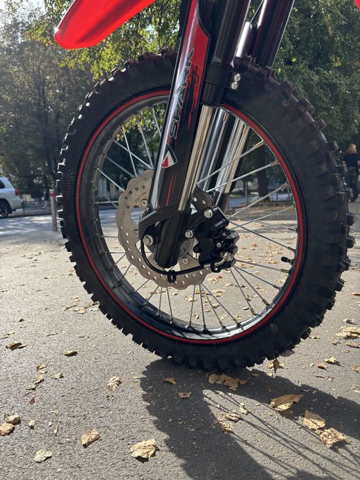 Мотоцикл SPARK SP250D-7