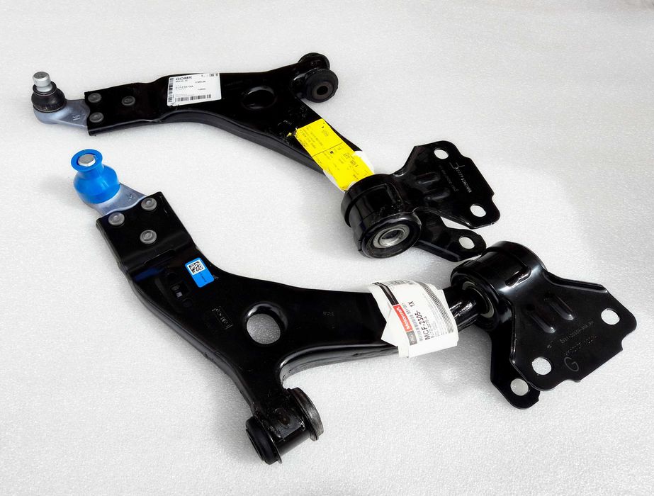 Lincoln MKC рычаг левый правый  EJ7Z3079A MCF2306 ричаг