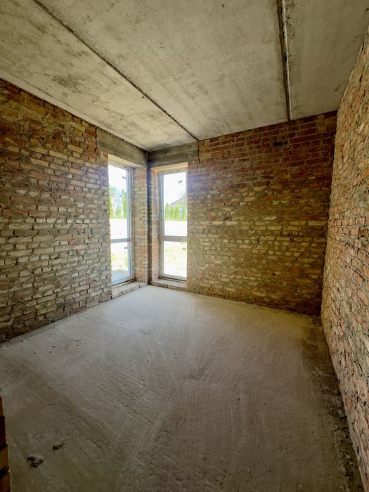 ПРОДАЖ котеджу з просторою ділянкою 4,5 сот