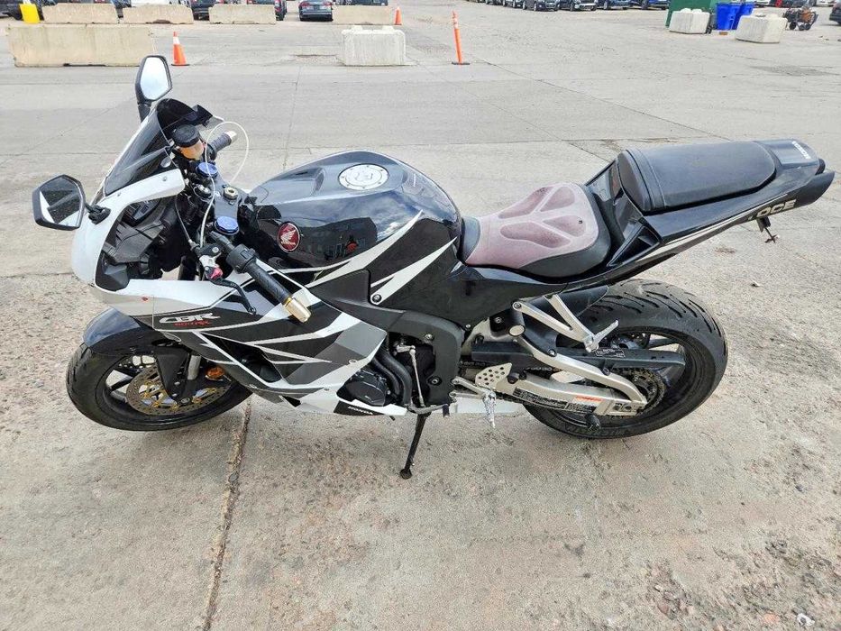 2016 HONDA CBR600 RR