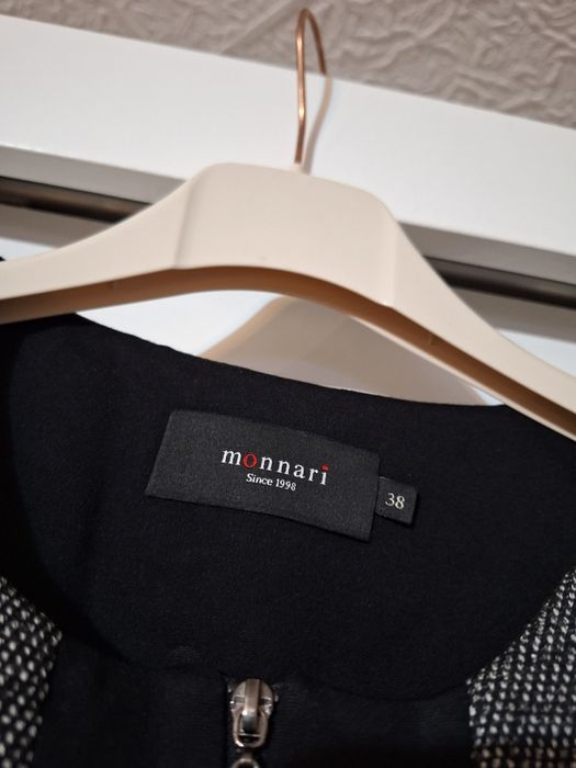 Garsonka komplet żakiet i spodnica Monnari