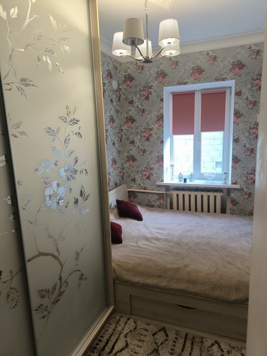 Будинок подобово, правий берег