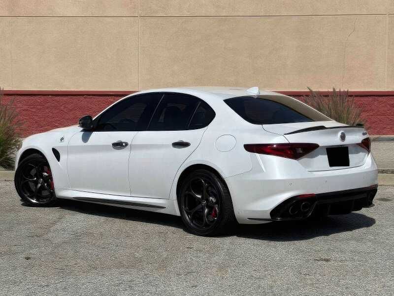 2018 Alfa Romeo Giulia Quadrifoglio