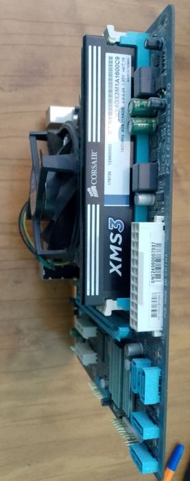 Комплект Материнська плата Gigabyte GA-H61M-S1