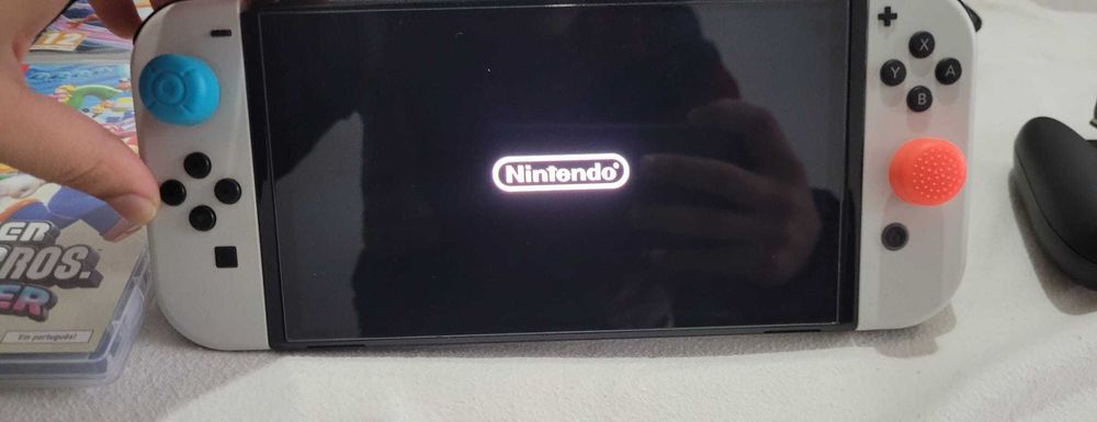 Nitendo Switch Oled + 4 Jogos