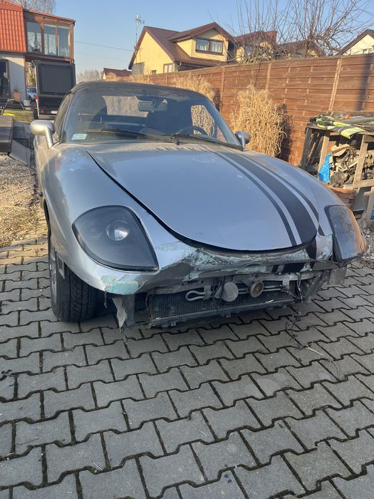 Fiat barchetta uszkodzony
