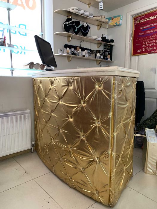 Продам стойку  администратора или дома с мраморной столешницей ТОРГ!!!