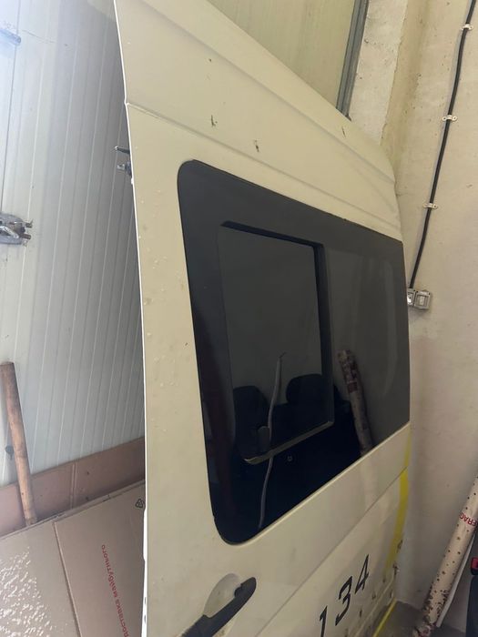 Боковая Двері Mercedes Sprinter W906