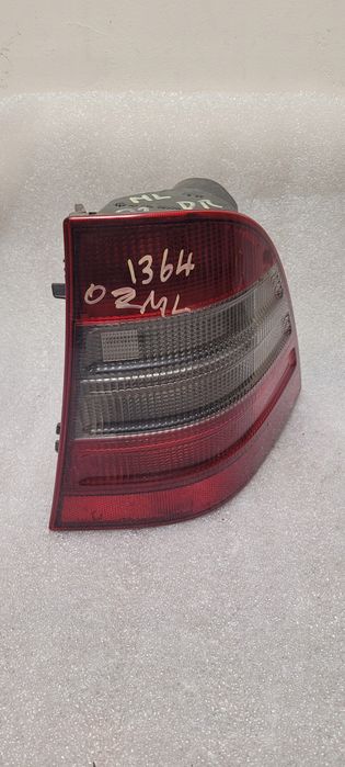 mercedes ml w163 98- lampa lewa lub prawa tył a1638200164 a1638200264