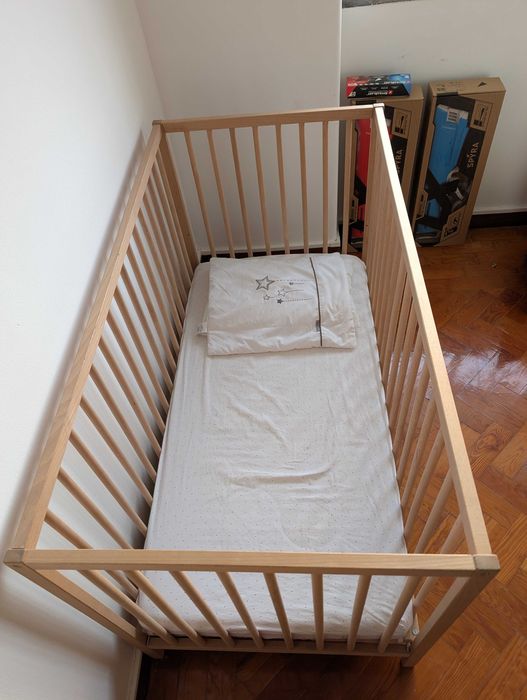 Berço + Trocador Ikea