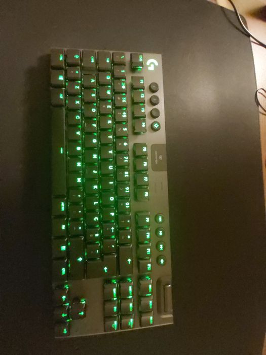 Teclado Logitech G915 TKL