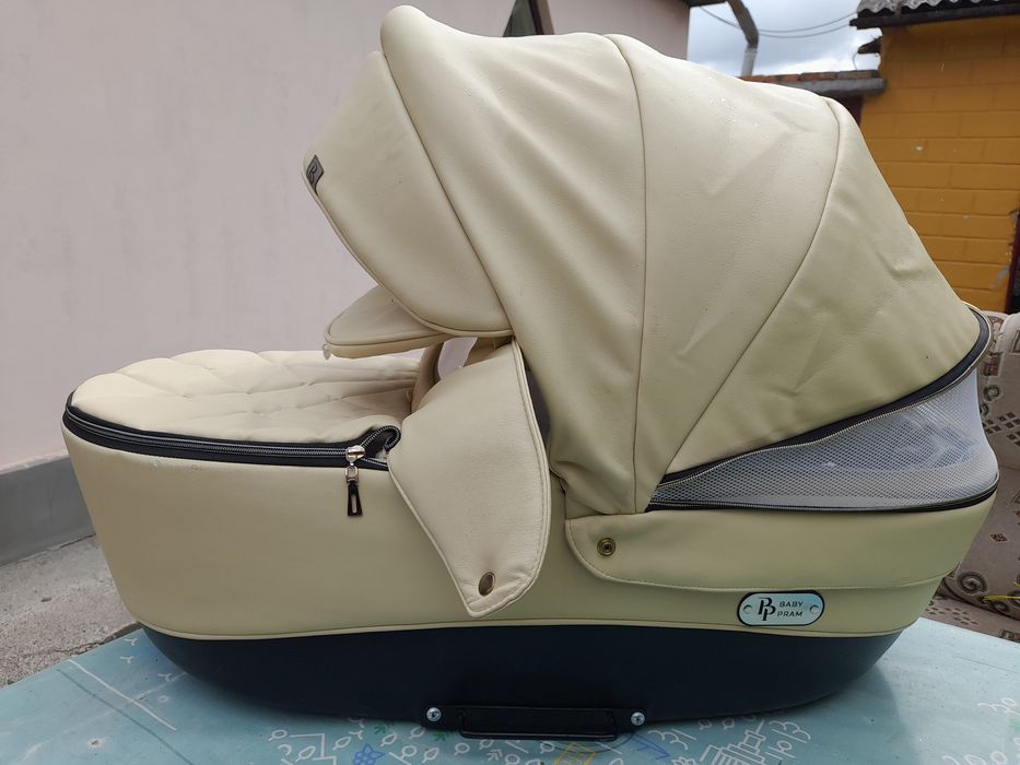 Продам дитячу коляску