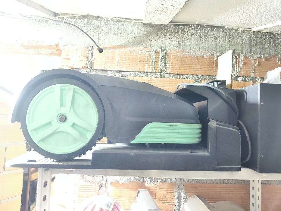 Robot corta relva