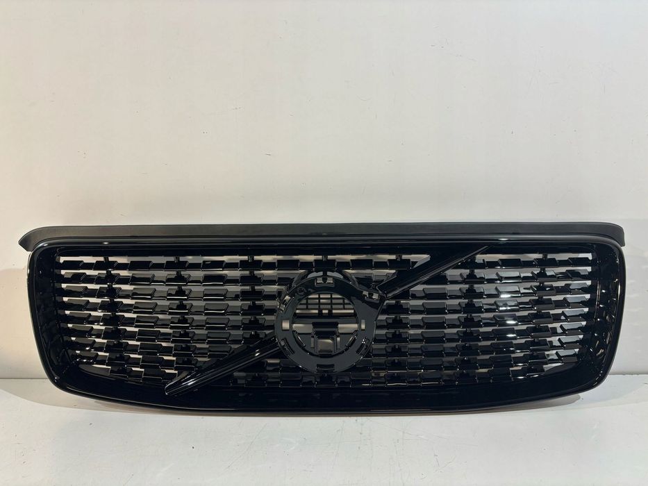 Volvo XC90 R 16-19 grill / atrapa chłodnicy- 17750