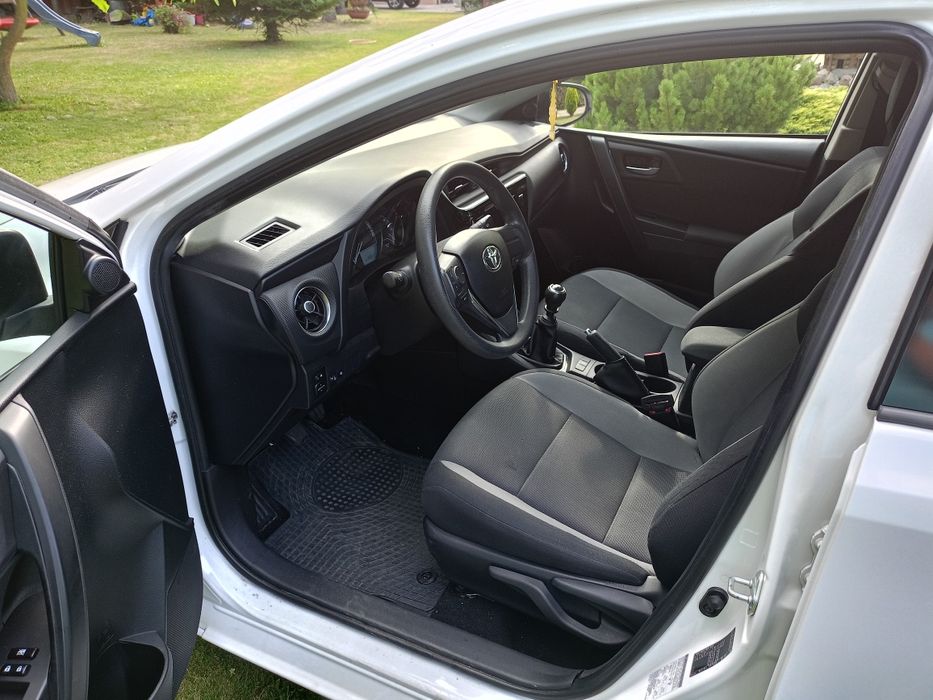 Toyota Auris II Lifting 1.4 D4D SALON POLSKA