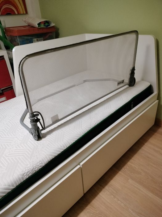 Barra de proteção para cama de criança
