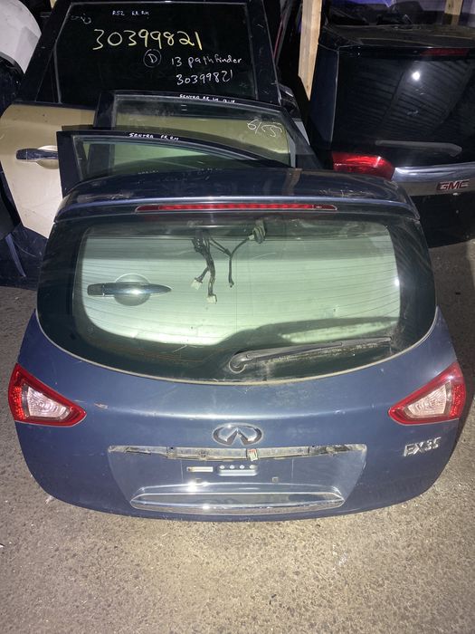 Крышка багажника Infiniti EX35