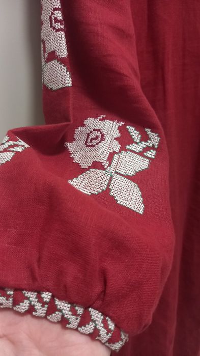 Вишиванка жіноча