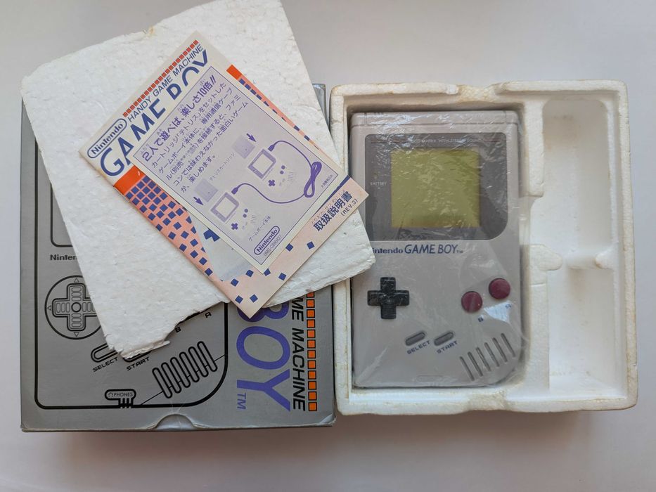 Game Boy Clássico + Caixa