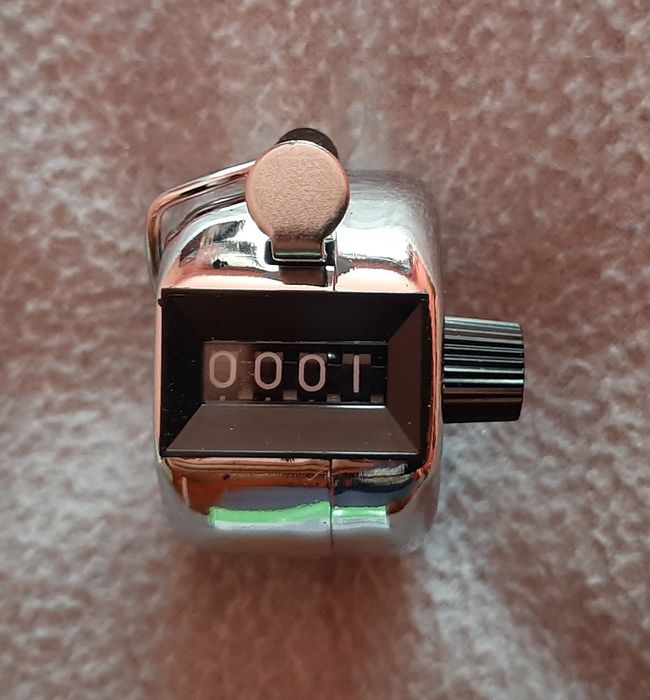 Contador de mão metálico