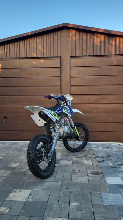 Cross Barton NXT 125cc 2025r.