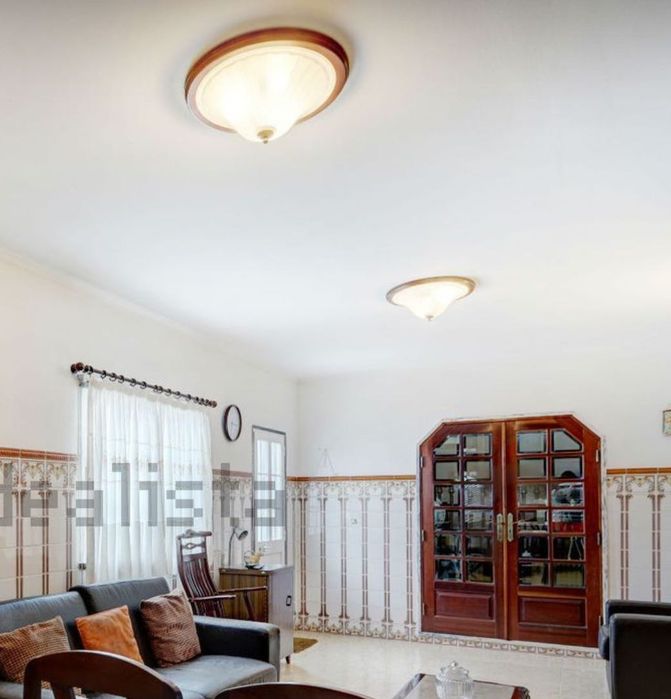 Conjunto 2 candeeiros de teto em vidro e madeira (plafons)