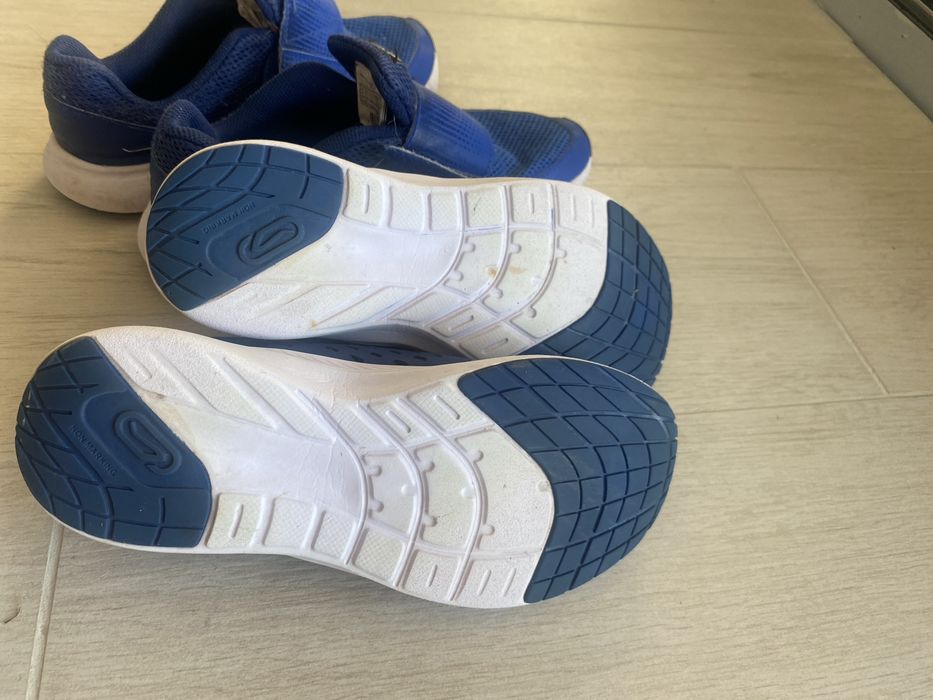 Кросівки Decathlon 35. оригінал