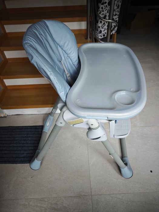 Krzesełko do karmienia dziecka