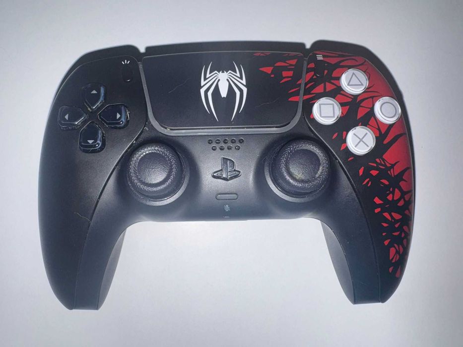 Sony PlayStation 5 DualSense Wireless Controller – Marvel’s Spider-Man Limited Edition