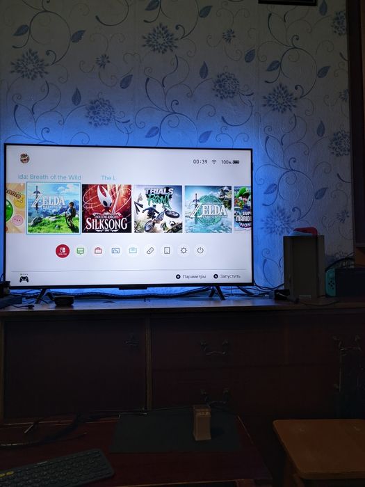 Продам Nintendo Switch V2 rev2 256gb с играми.