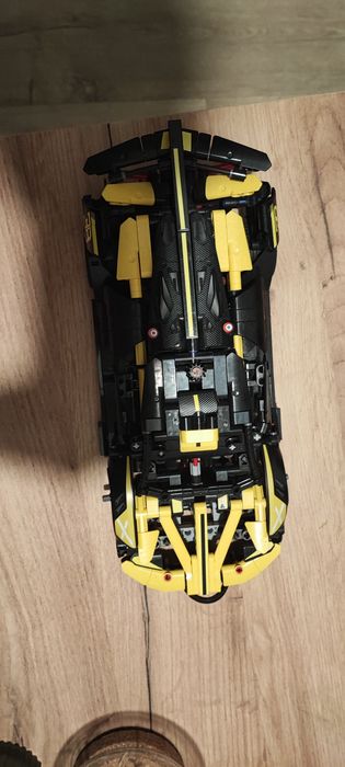 Bugatti bolide LEGO