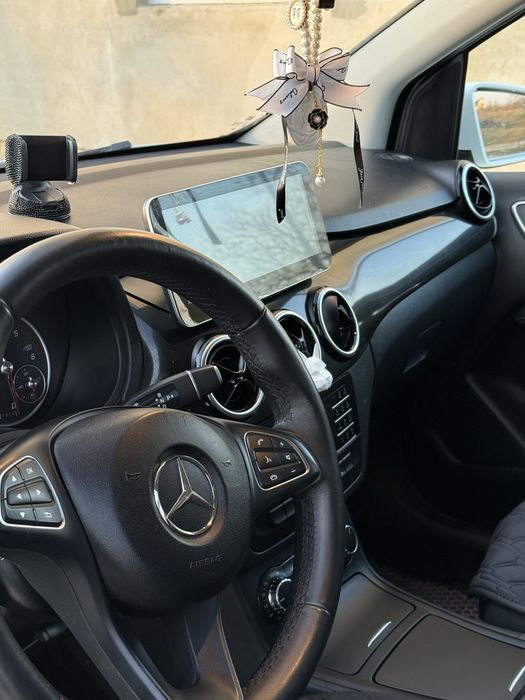 Продам Mercedes B class 2018 2.2 дизель