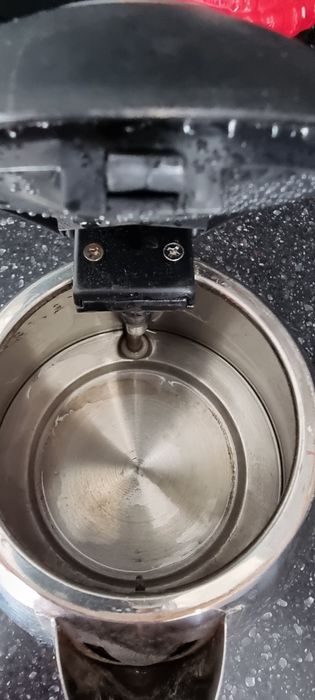 Vendo chaleira em bom estado