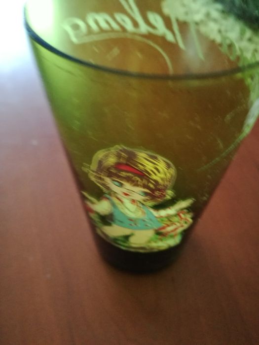 Copo antigo em vidro pirogravado e com o nome Maria Helena