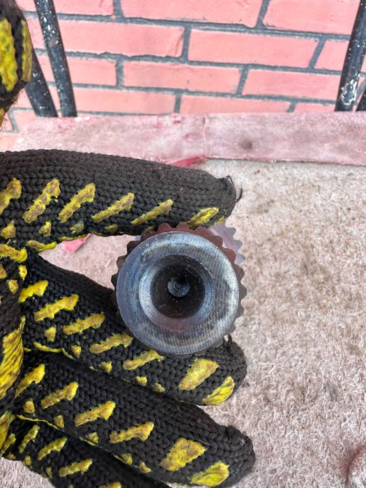 Вал Вом   МТЗ  НОВЫЙ