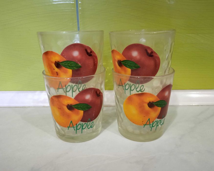 Набор 4 стакана яблоки