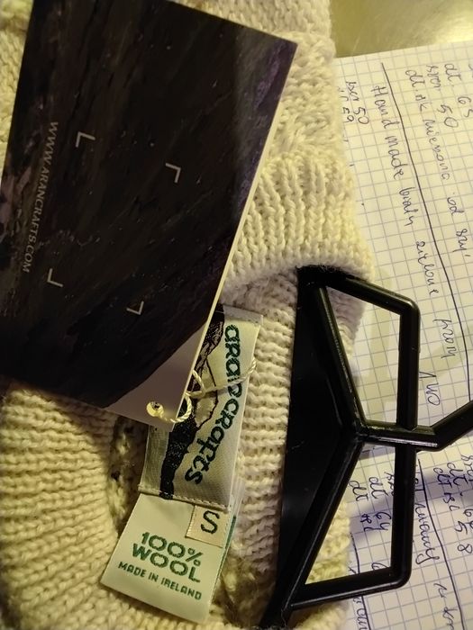 Aran Crafs oryginalny wełniany nowy z metkami