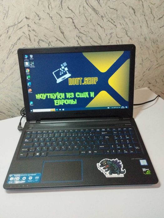 Игровой ноутбук Medion Erazer p-6679 / Core i5-7200U / GTX 950M 4гб/ 8/128 SSD / хорошее состояние