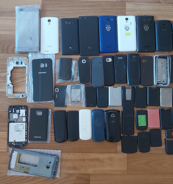 Корпуса в описі і на фото Nokia Samsung Sony Ericsson Siemens Motorola