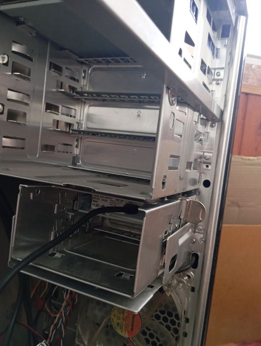 системний блок  Asus.куллер, LG CD ROM rw , card reader