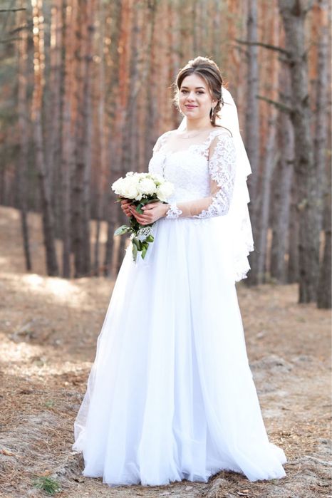 Весільна сукня розмір 44-48 не вінчана